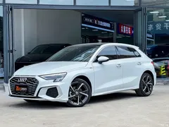 2021 Audi A3 Sportback 35 TFSI stylish and sporty — фото 1