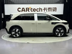 2025 Zeekr Mix Smart Driving, белый — фото 4