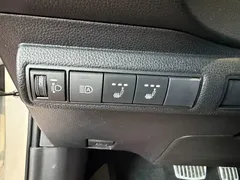 2022 Toyota Levin 185T CVT Luxury, белый — фото 8