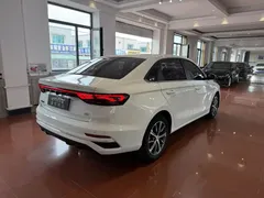 2022 Geely Emgrand 1.5L CVT, белый — фото 15