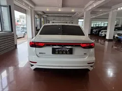 2022 Geely Emgrand 1.5L CVT, белый — фото 16