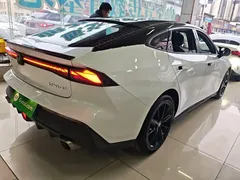 2022 Changan UNI-V 1.5T Excellence, белый — фото 7