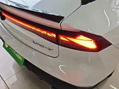 2022 Changan UNI-V 1.5T Excellence, белый — фото 8
