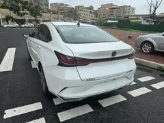 2023 Changan Raeton PLUS 1.5T DCT Luxury, белый — фото 4