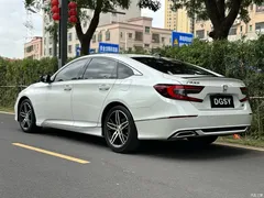 2022 Honda Accord 260TURBO Magic Night·Premium — фото 22