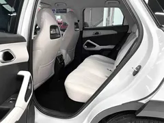 2025 BYD Yuan UP Smart Driving 401km Vitality, белый — фото 10