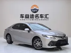 2021 Toyota Camry 2.5G Luxury — фото 3