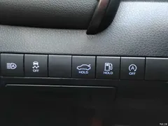 2021 Toyota Camry 2.5G Luxury — фото 19