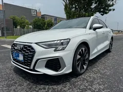 2023 Audi A3L Limousine 35 TFSI, белый — фото 1