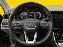 2022 Audi Q7 55 TFSI quattro S line sporty — фото 12