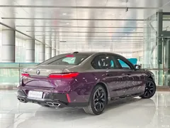 2023 BMW M760Le M760Le xDrive — фото 5