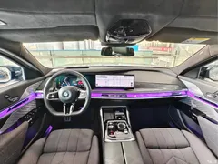 2023 BMW M760Le M760Le xDrive — фото 17