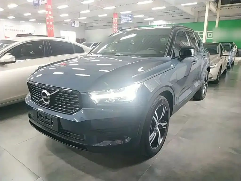 2022 Volvo XC40 T4 4WD Sport