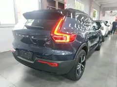 2022 Volvo XC40 T4 4WD Sport, синий — фото 7