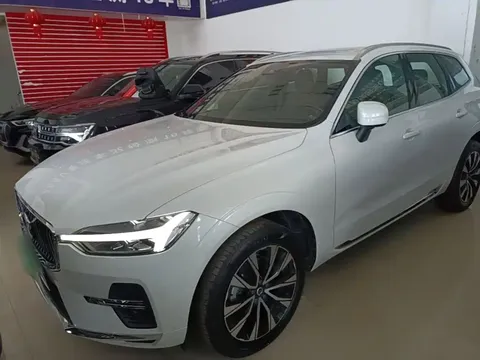 2023 Volvo XC60 B5 4WD Luxury