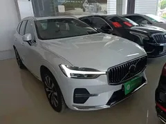 2023 Volvo XC60 B5 4WD Luxury, белый — фото 4