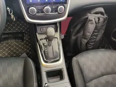 2021 Nissan Tiida 1.6L CVT — фото 14