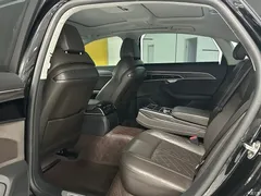 2021 Audi A8 A8L 50 TFSI quattro comfort — фото 5