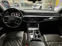 2021 Audi A8 A8L 50 TFSI quattro comfort — фото 6