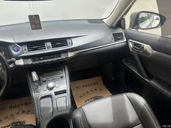 2020 Lexus CT CT200h Elite Monochrome — фото 8