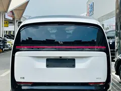 2025 Li Auto MEGA Home, белый — фото 3