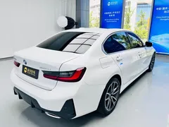 2023 BMW 3 Series 320Li M Sport Package, белый — фото 9