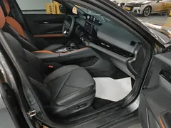 2023 Changan UNI-V iDD PHEV 1.5T 113km — фото 25