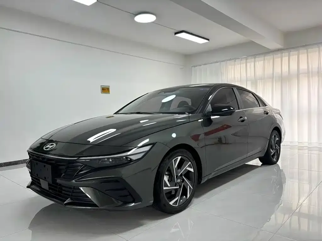 2023 Hyundai Elantra 1.5L CVT TOP Flagship