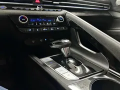 2023 Hyundai Elantra 1.5L CVT TOP Flagship — фото 11