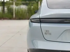 2024 Nio ET5 75kWh EV, синий — фото 8