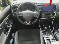 2021 Mitsubishi Outlander 2.0L 2WD 5, белый — фото 3