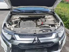 2021 Mitsubishi Outlander 2.0L 2WD 5, белый — фото 11
