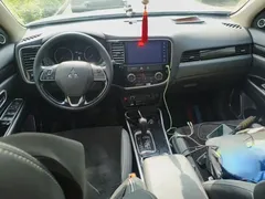 2021 Mitsubishi Outlander 2.0L 2WD 5, белый — фото 13