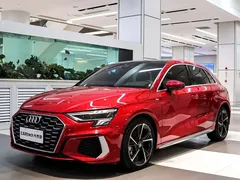 2022 Audi A3 Sportback 35 TFSI — фото 10