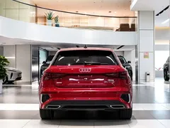 2022 Audi A3 Sportback 35 TFSI — фото 12