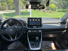 2022 Toyota Wildlander 2.0L CVT 2WD Luxury — фото 5