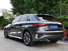 2021 Audi A3 Sportback 35 TFSI aggressive sports version — фото 3