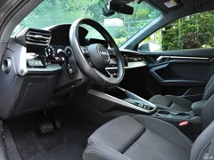 2021 Audi A3 Sportback 35 TFSI aggressive sports version — фото 8