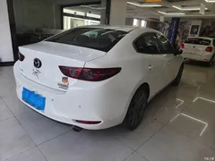 2021 Mazda Axela 2.0L AT Quality — фото 3