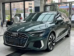 2023 Audi A3L Limousine 35 TFSI, зелёный — фото 1