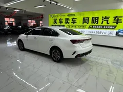 2023 Kia Cerato 1.5L CVT Luxury, белый — фото 4
