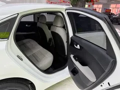 2023 Kia Cerato 1.5L CVT Luxury, белый — фото 22