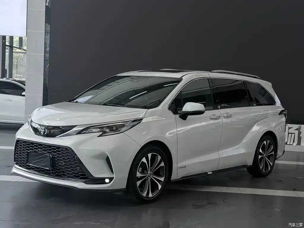 2023 Toyota Granvia 2.5L Hybrid flagship VIP