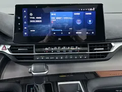 2023 Toyota Granvia 2.5L Hybrid flagship VIP — фото 15
