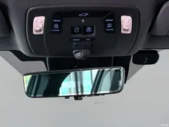 2023 Toyota Granvia 2.5L Hybrid flagship VIP — фото 19