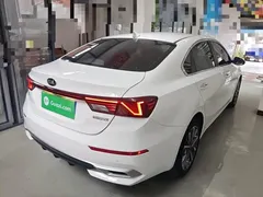 2021 Kia Cerato 1.5L CVT, белый — фото 7