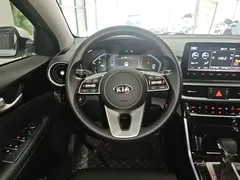 2021 Kia Cerato 1.5L CVT, белый — фото 11