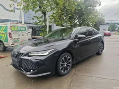 2022 Toyota Avalon 2.5L Luxury — фото 1