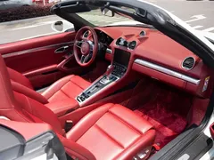 2020 Porsche 718 Boxster 2.0T, белый — фото 14