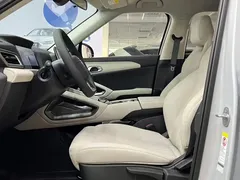 2024 BYD Yuan UP 401km Vitality, белый — фото 12